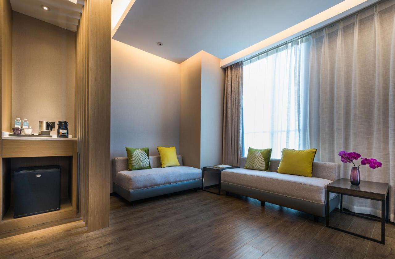 Mercure Shanghai Hongqiao Railway Station Xangai Exterior foto