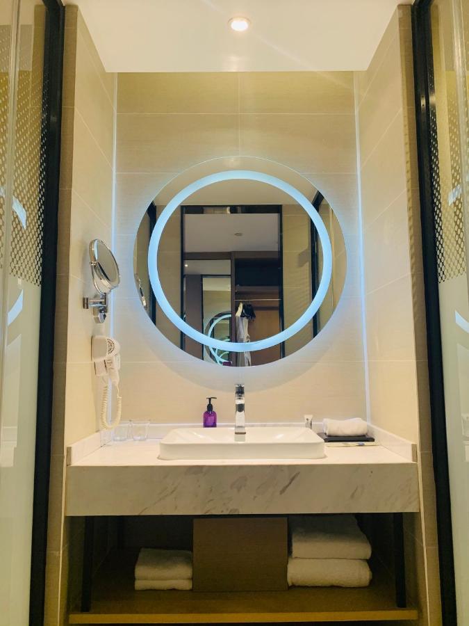 Mercure Shanghai Hongqiao Railway Station Xangai Exterior foto